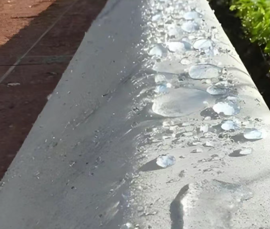 尖扎硅烷浸渍涂料在混凝土保护中的应用