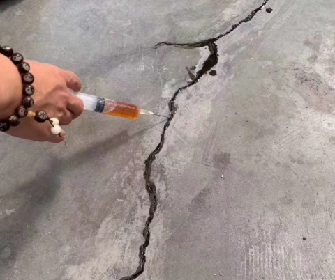 尖扎混凝土裂缝修补技术详解​